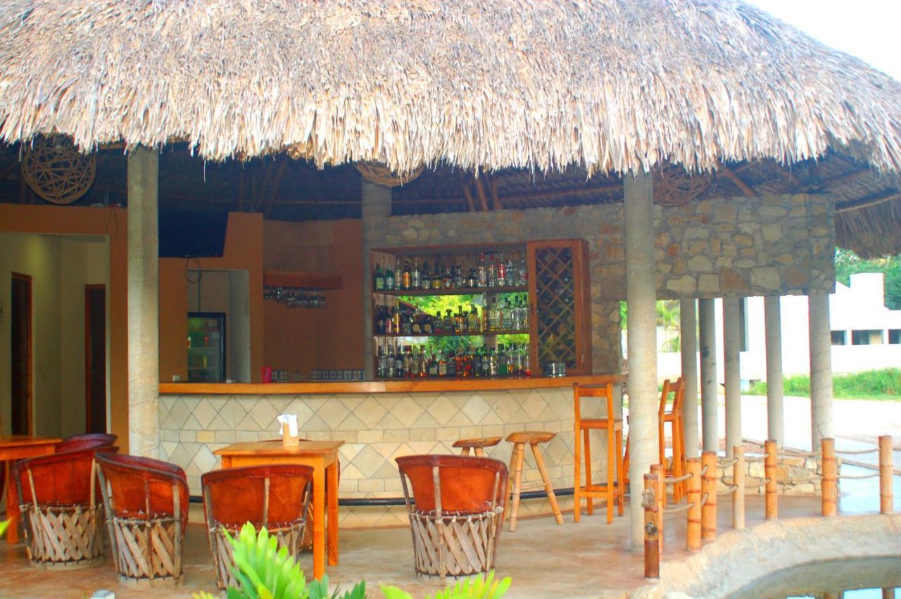 Axkan Palenque, Shows En Vivo & Gastronomia Mar Y Tierra & Travel Agency Exterior photo