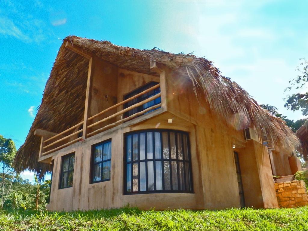 Axkan Palenque, Shows En Vivo & Gastronomia Mar Y Tierra & Travel Agency Exterior photo
