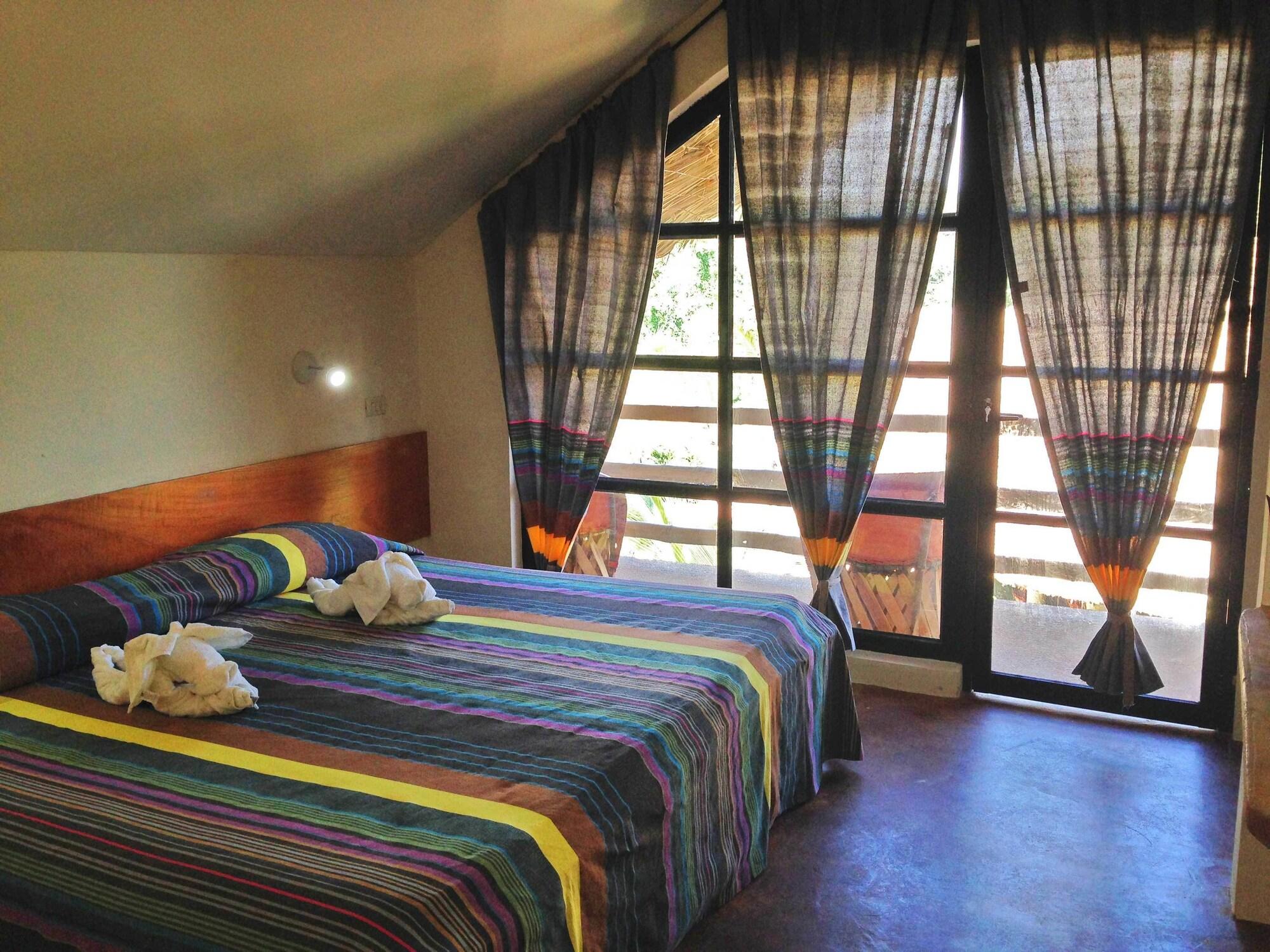 Axkan Palenque, Shows En Vivo & Gastronomia Mar Y Tierra & Travel Agency Exterior photo