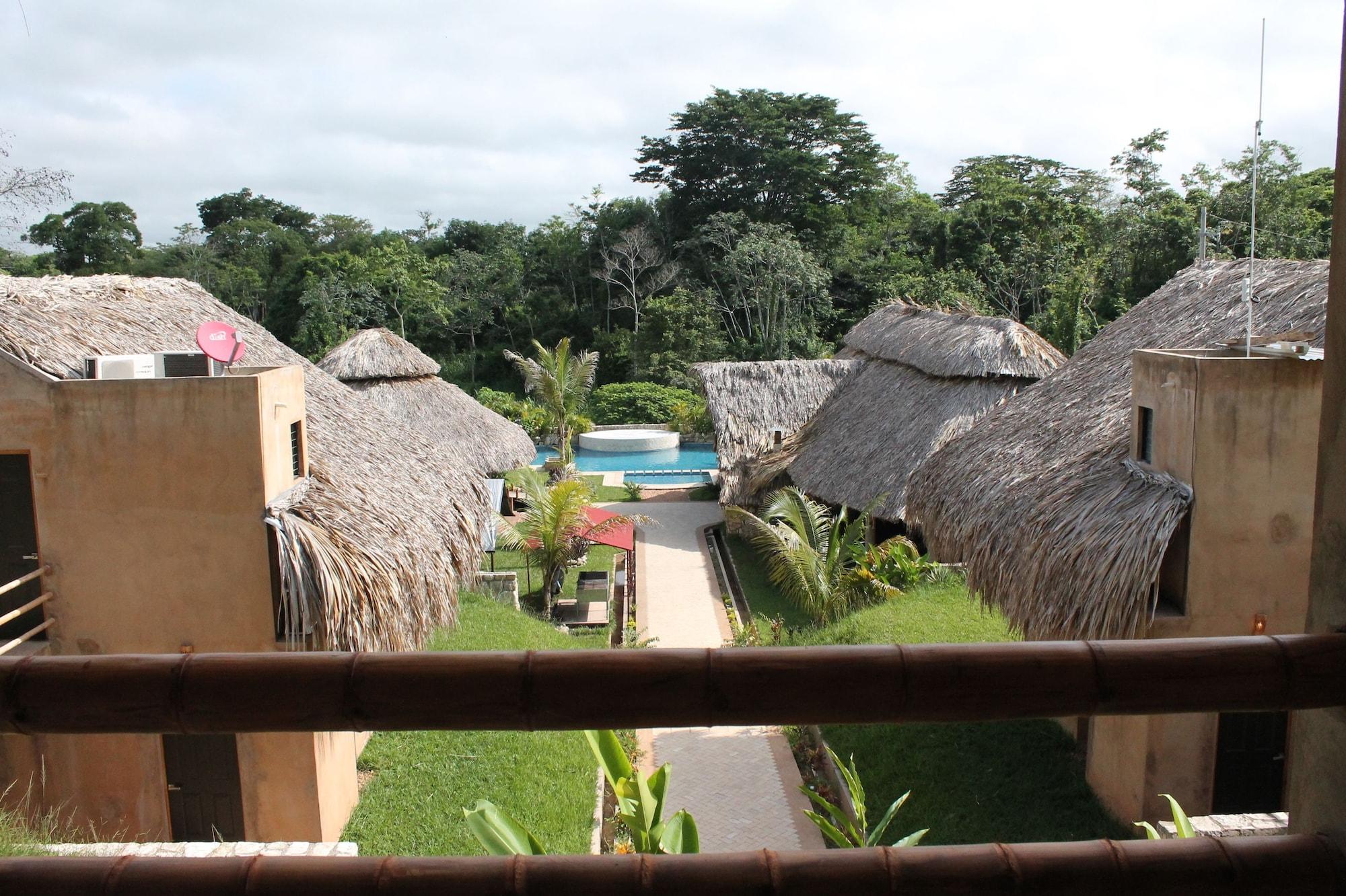 Axkan Palenque, Shows En Vivo & Gastronomia Mar Y Tierra & Travel Agency Exterior photo