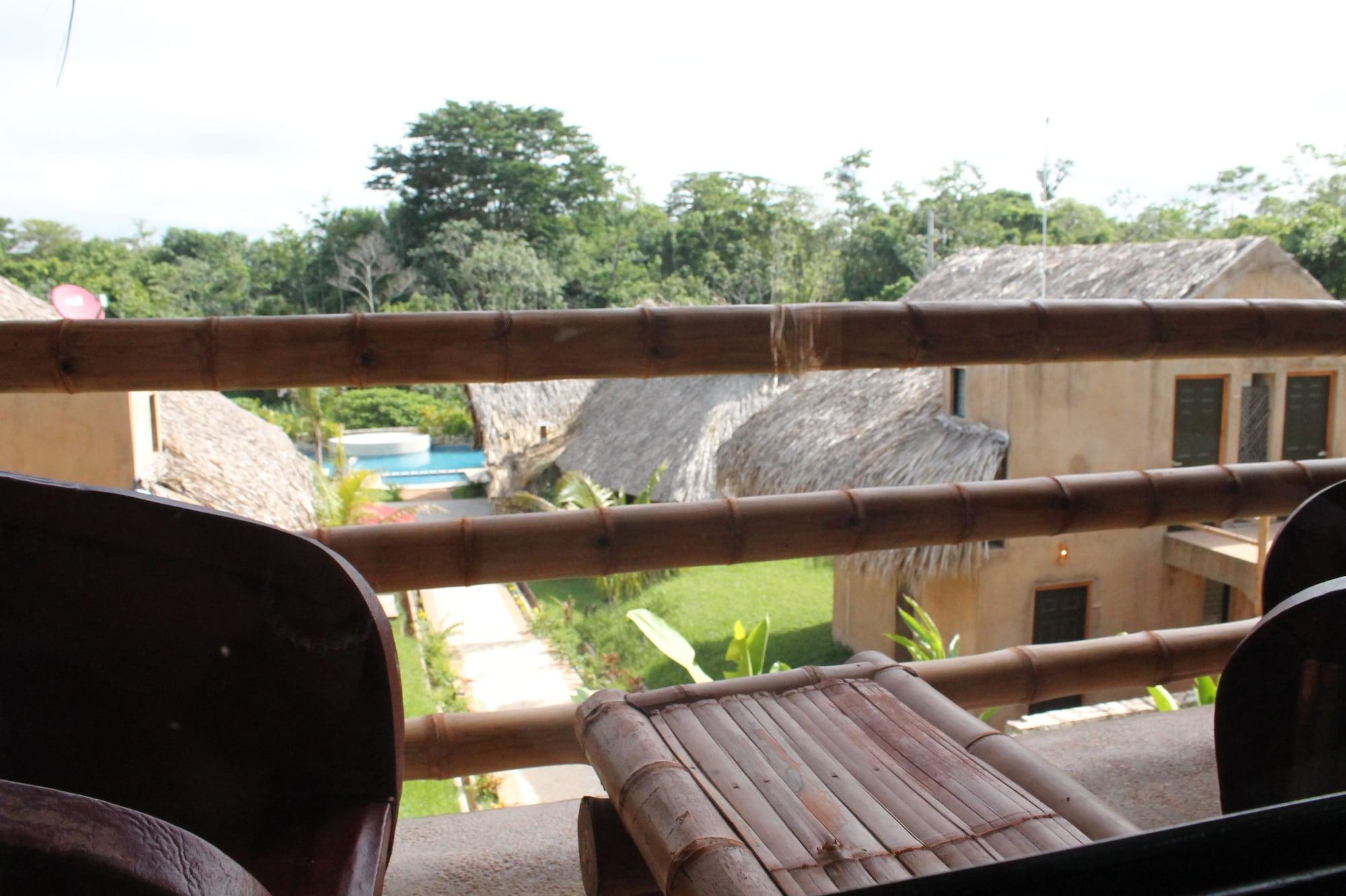 Axkan Palenque, Shows En Vivo & Gastronomia Mar Y Tierra & Travel Agency Exterior photo